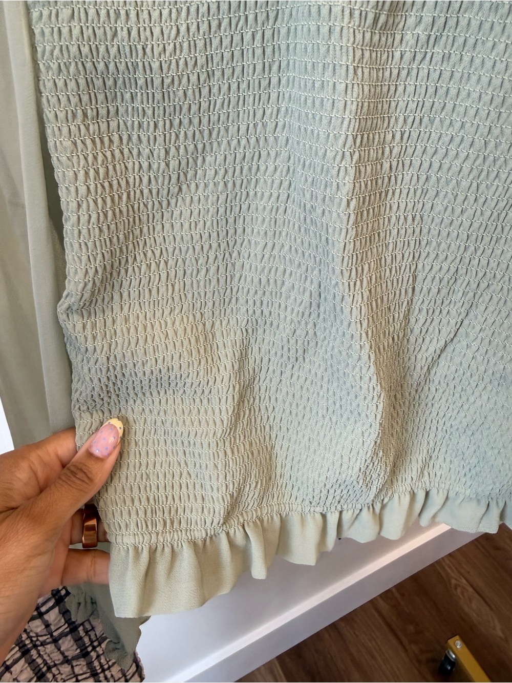 Aritzia Wilfred Tempest Smocked Ruffle Hem Top Light Green Size Small - Picture 8 of 10